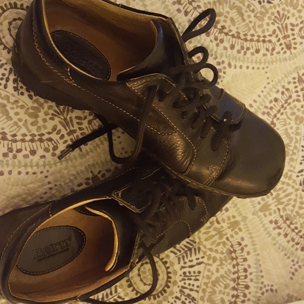 Born Loomis Black Oxfords